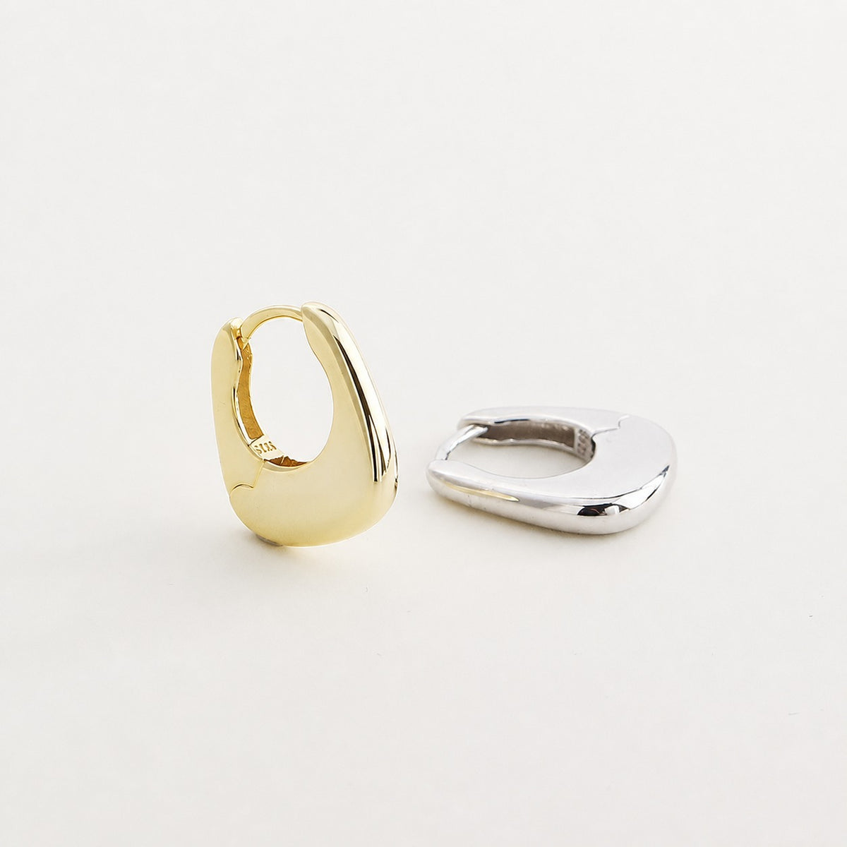 Pendientes, Aros Huggie geométricos en forma de U de plata esterlina 925