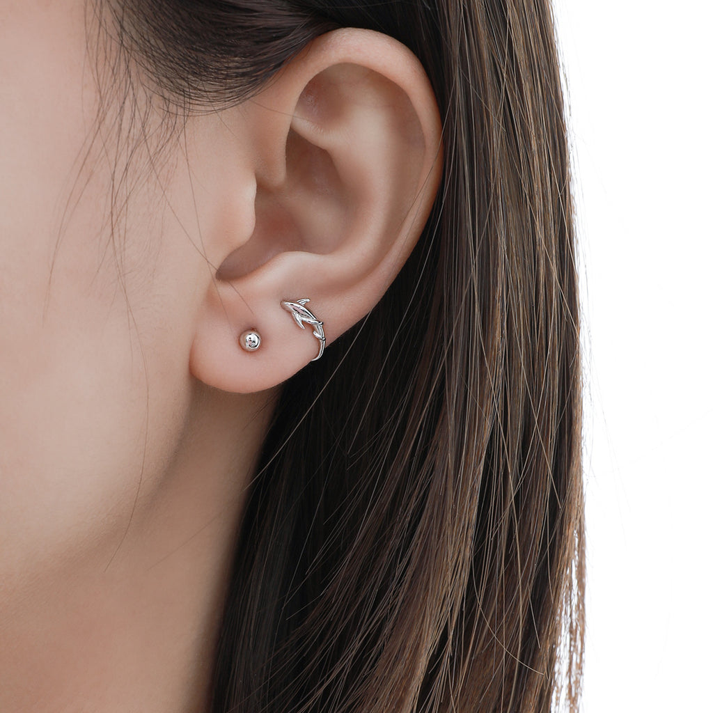 Swimming Fish-Shaped Curved Ball Back Design 925 Sterling Silver Animal Themed Stud Earrings