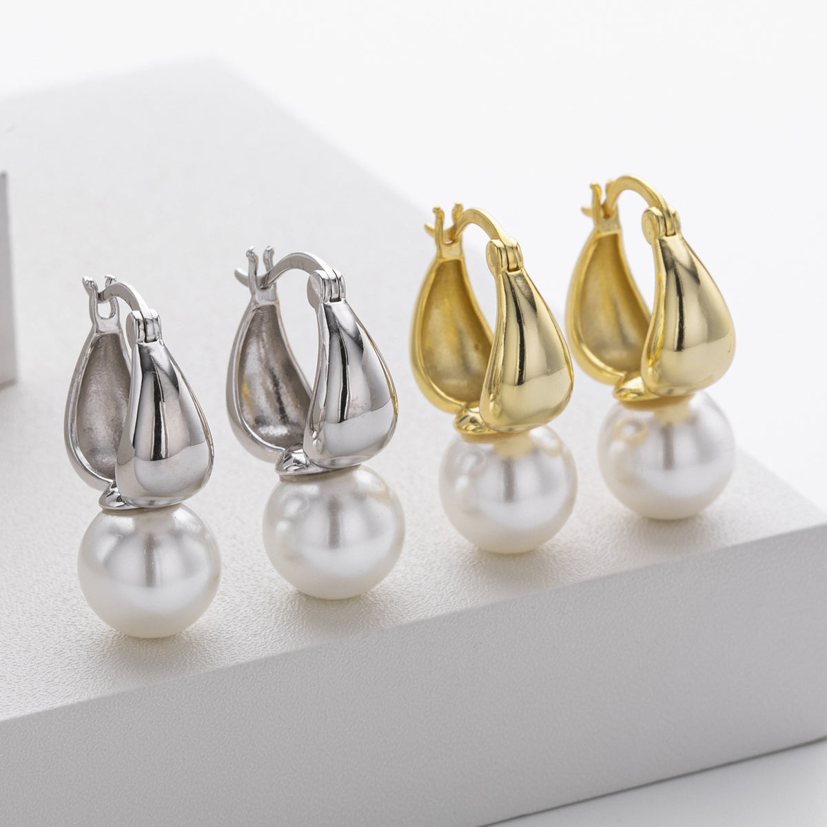Elegant Geometric Design 925 Sterling Silver with Gold Plating Natural Pearl Drop Earrings