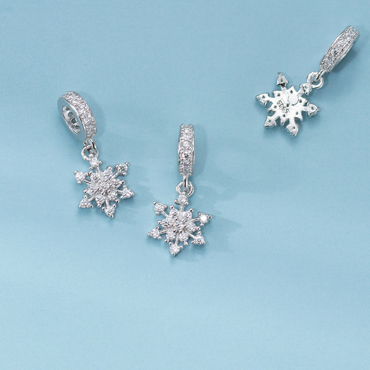 Snowflake Design Cubic Zirconia 925 Sterling Silver Charm Pendant with Micro Setting for DIY Bracelet Necklace Jewelry Making Elegant Fashion Accessory