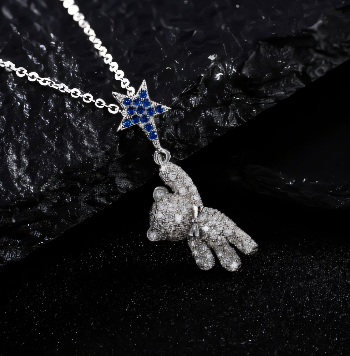 Cute Bear Hanging from Star 925 Sterling Silver Luxury Long Sweater Clavicle Pendant Necklace