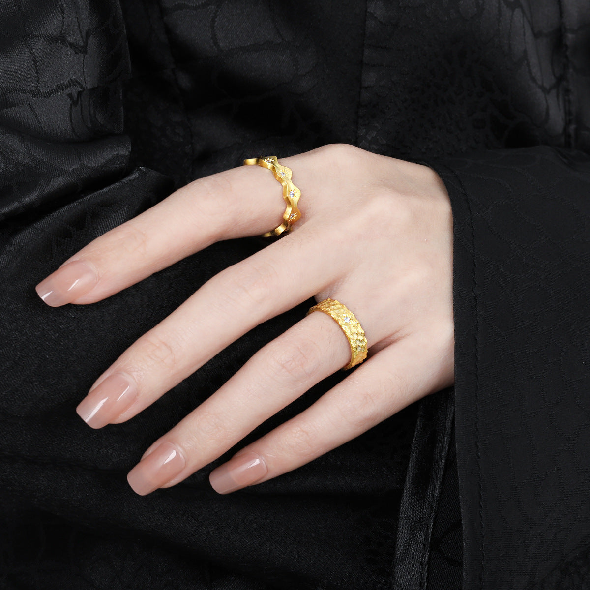 Hammered Texture Cubic Zirconia Adjustable Open Ring for Women with 925 Sterling Silver and 18K Gold Plating, Unique Minimalist Style for Anniversary, Birthday, Party, or Casual Wear