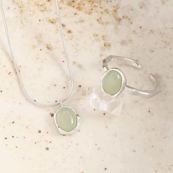 Women Irregular Border Green Crystal 925 Sterling Silver Adjustable Ring