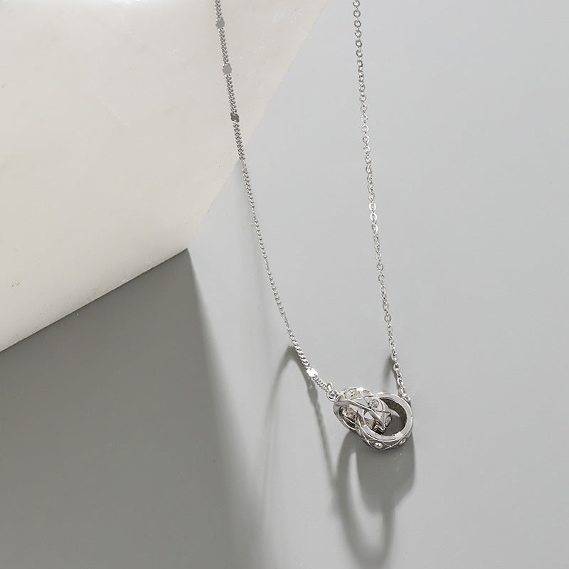 Collar de Plata Esterlina S925 con Anillo Geométrico Entrecruzado y Circonia Cúbica