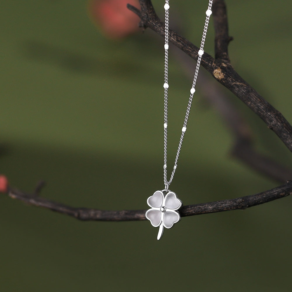 Elegant Four Leaf Clover White Cat Eye Stone 925 Sterling Silver Necklace Fashionable Light Luxury Design for Women Office Daily Wear