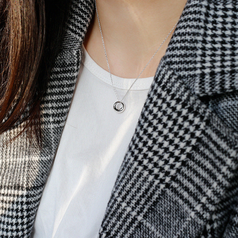 Collar con colgante de dona redonda hueca geométrica minimalista de plata esterlina S925
