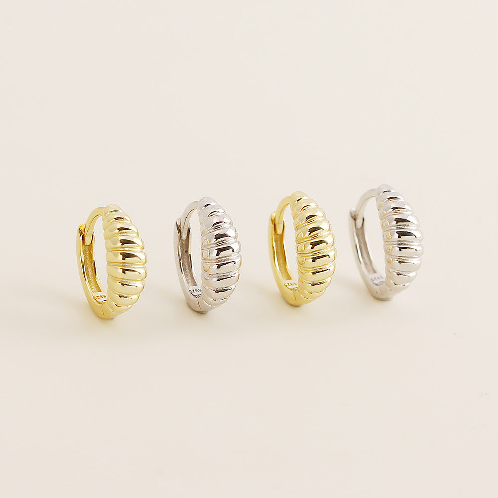 Pendientes,Aros Huggie de Plata Esterlina 925 con Forma de Croissant y Estilo de Mejilla a Rayas