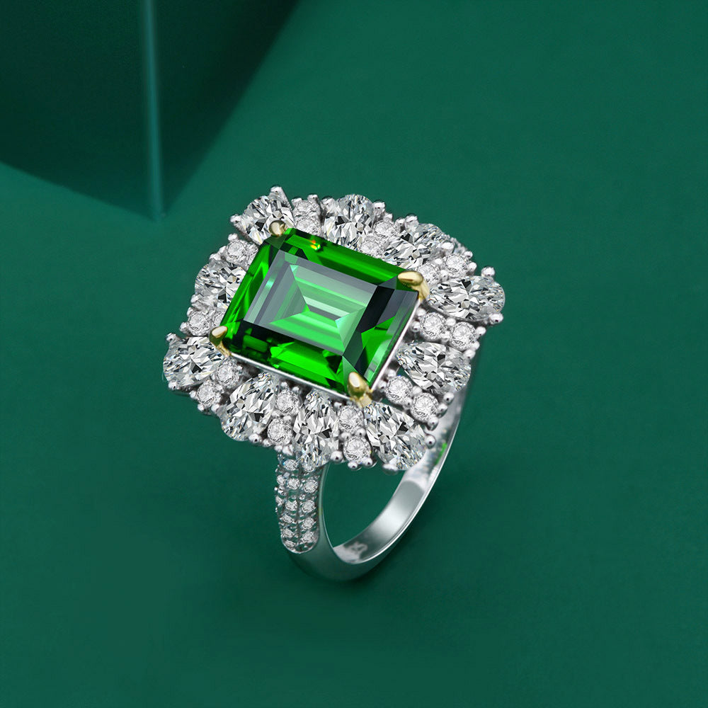 Anillo de plata S925 con corona halo de circonia esmeralda sintética cortada en esmeralda verde