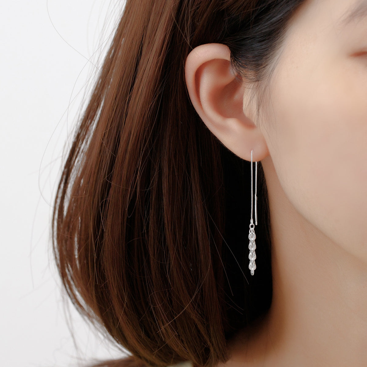 Elegant Long Chain Tassel Cubic Zirconia in 925 Sterling Silver Tassel Feather Threader Earrings