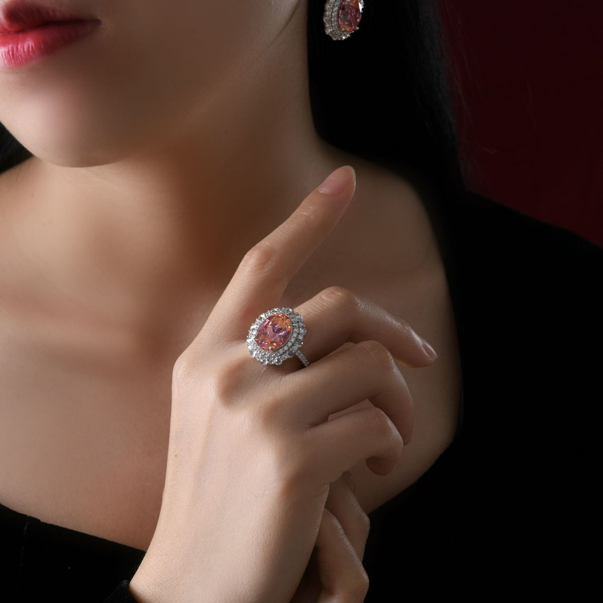 Trendy anillo de cóctel de plata de ley 925 con circonia ovalada rosa