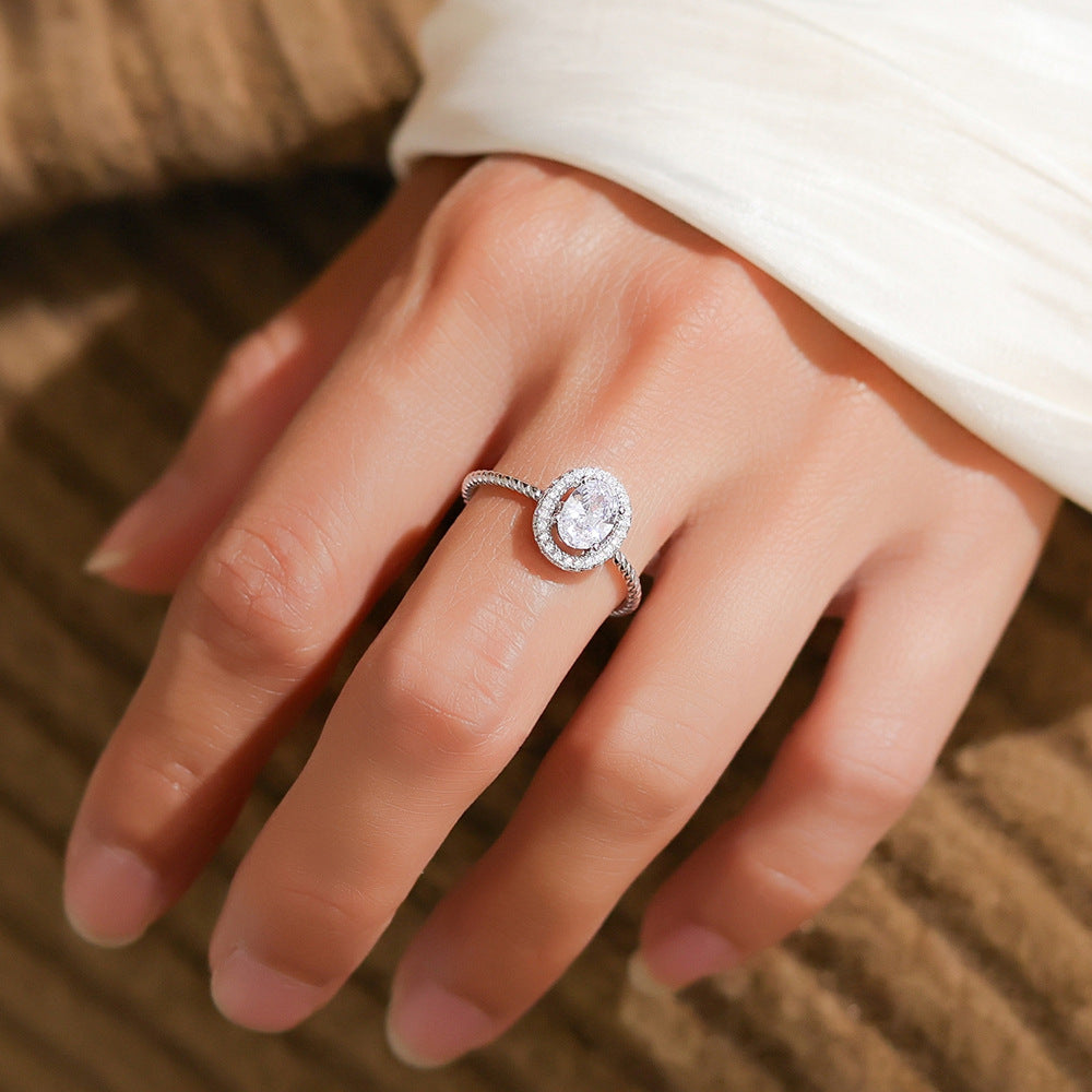 Twisted Band Geometric Fashion Women Wedding Oval Halo Cubic Zirconia Moissanite 925 Sterling Silver Ring