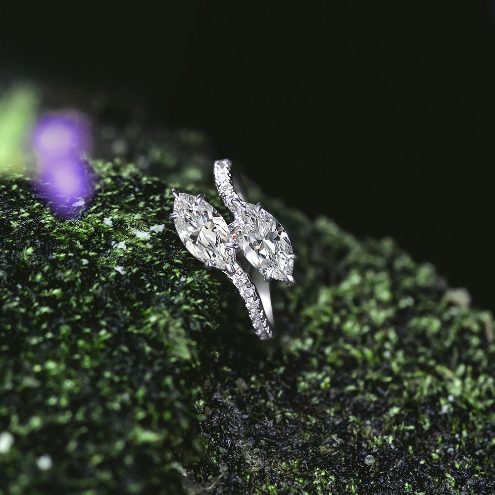 Anillo de plata de ley 925 entrelazado con doble zirconia cúbica blanca cortada en marquesa