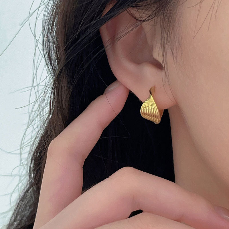 Elegant Women Twist Geometric Design 925 Sterling Silver Earrings