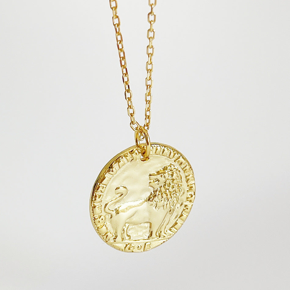 Casual Round Relief Brave Lion 925 Sterling Silver Necklace