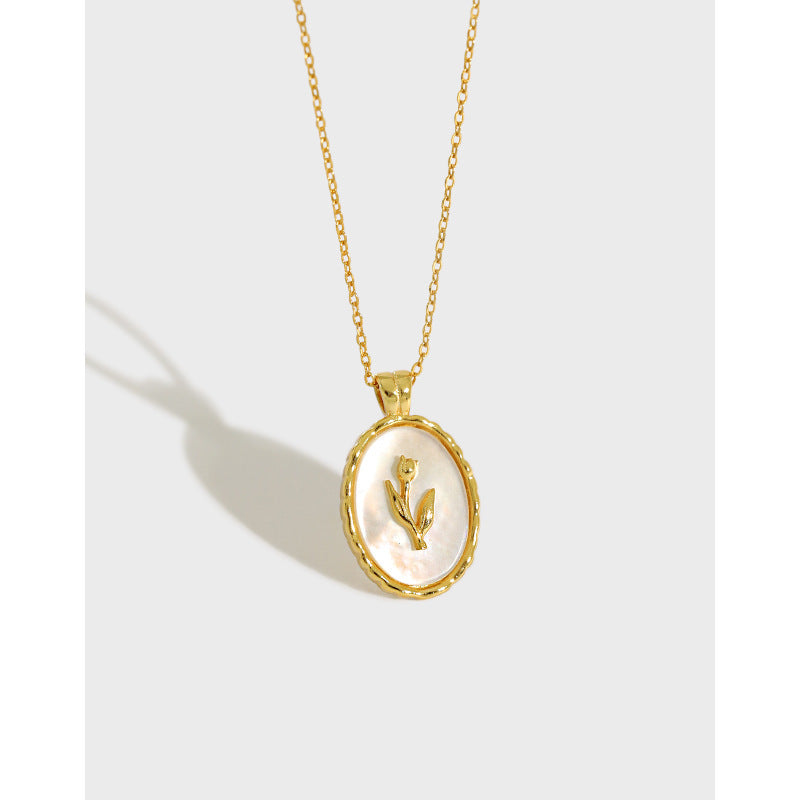 Collar de Plata de Ley 925 con Concha Oval de Tulipán, Mini Colgante Geométrico Delicado