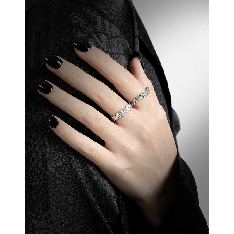 Anillo Ajustable Abierto de Plata Esterlina S925 con Epoxi Verde Agua y Textura Ondulada Irregular