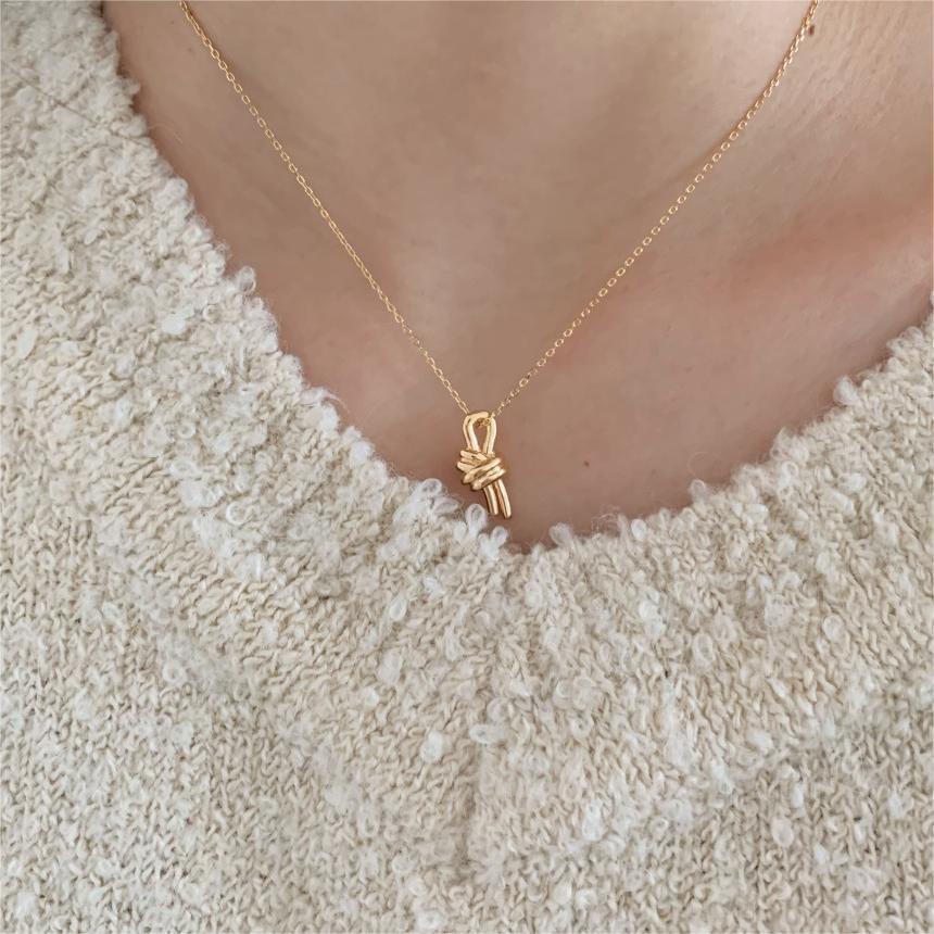 Simple Irregular Knot 925 Sterling Silver Necklace