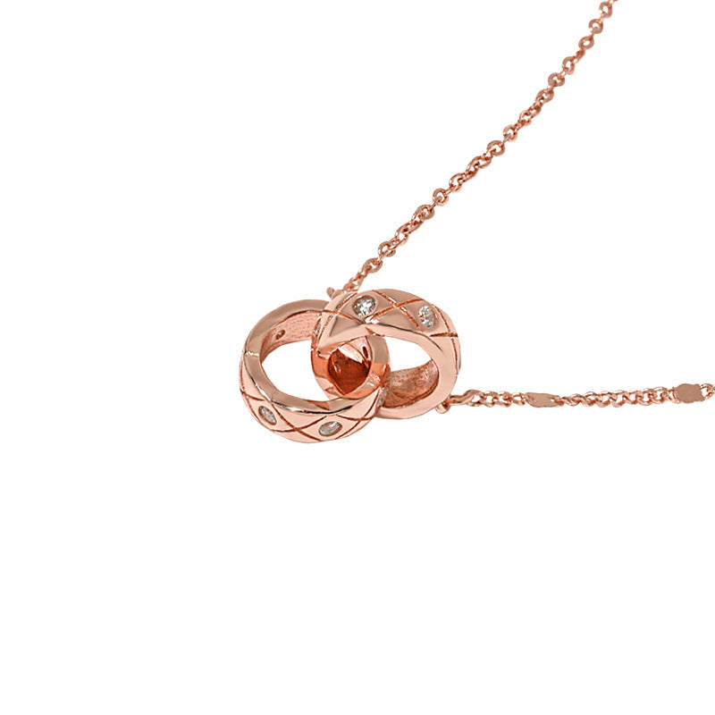 Collar de Plata Esterlina S925 con Anillo Geométrico Entrecruzado y Circonia Cúbica