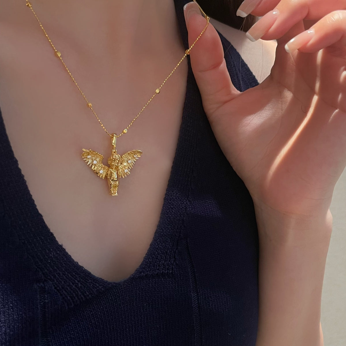 925 Silver Winged Cupid Angel Cubic Zirconium Fashion Necklace Pendant
