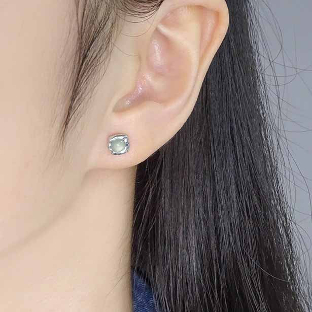 Simple Irregular Border Green Crystal 925 Sterling Silver Stud Earrings