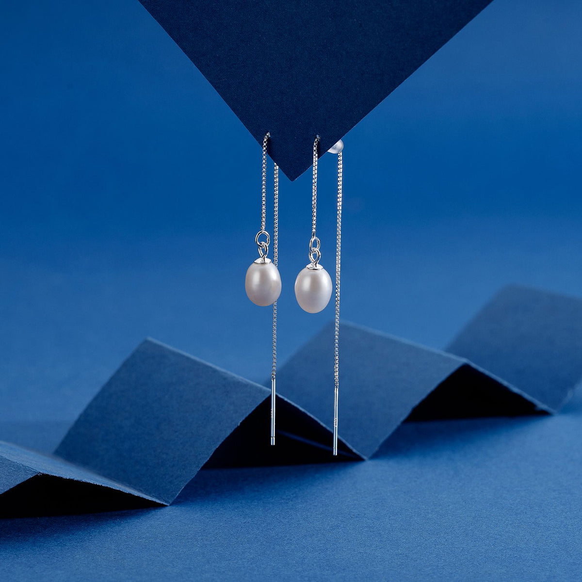 Freshwater Pearl in 925 Sterling Silver Elegant Chain Design Baroque Long Threader Earrings