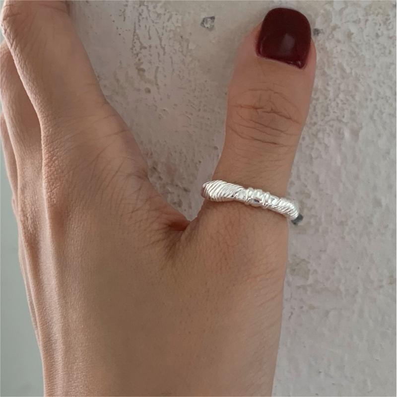 Elegant Twisted Rope Design 925 Sterling Silver Adjustable Knot Ring