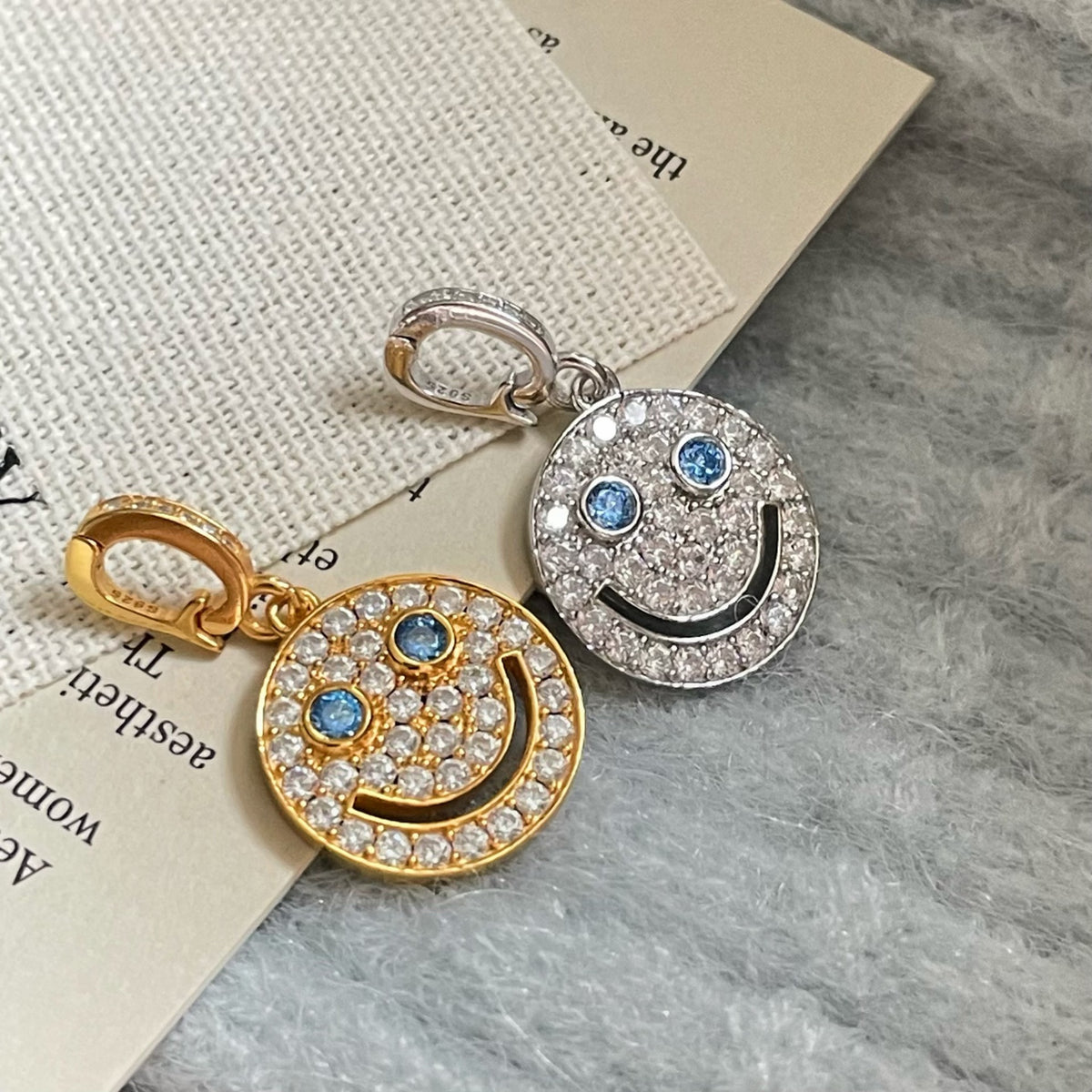 925 Sterling Silver Blue Smiley-Face Zirconia Round  Elegant and Sweet Necklace Pendant