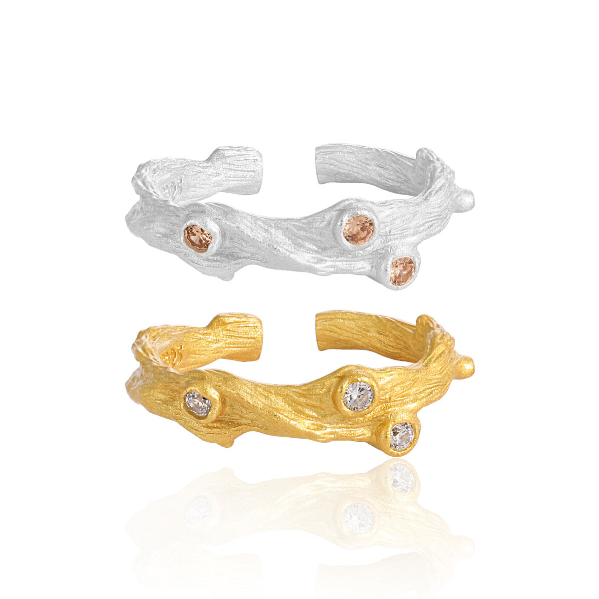 Anillo Ajustable de Plata Esterlina S925 con Circonia Cúbica y Rama Irregular Texturizada